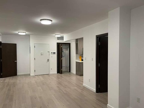 2nd image of 2151 Ocean Ave