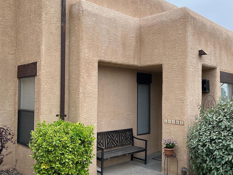 2nd image of 10267 Las Casitas Ct NE
