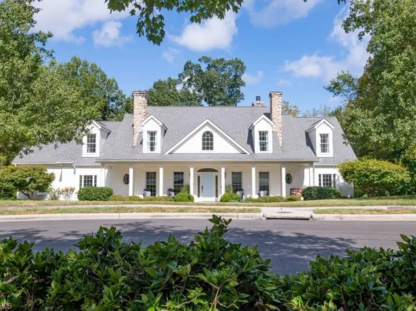 4233 Lupton Ct, High Point, NC 27262