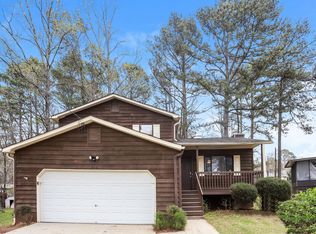 496 Jaywood Dr, Stone Mountain, GA 30083