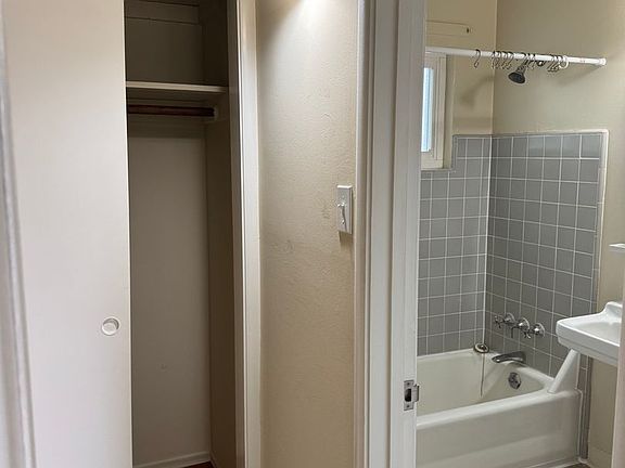 5th image of 2631-2639 Alma St #2635
