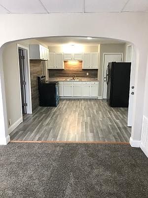 2nd image of 104 N Niles St #4
