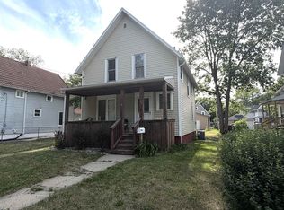 852 9th St, Beloit, WI 53511