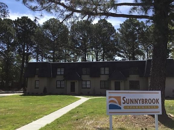 2nd image of 2127 Chesapeake Dr APT A4