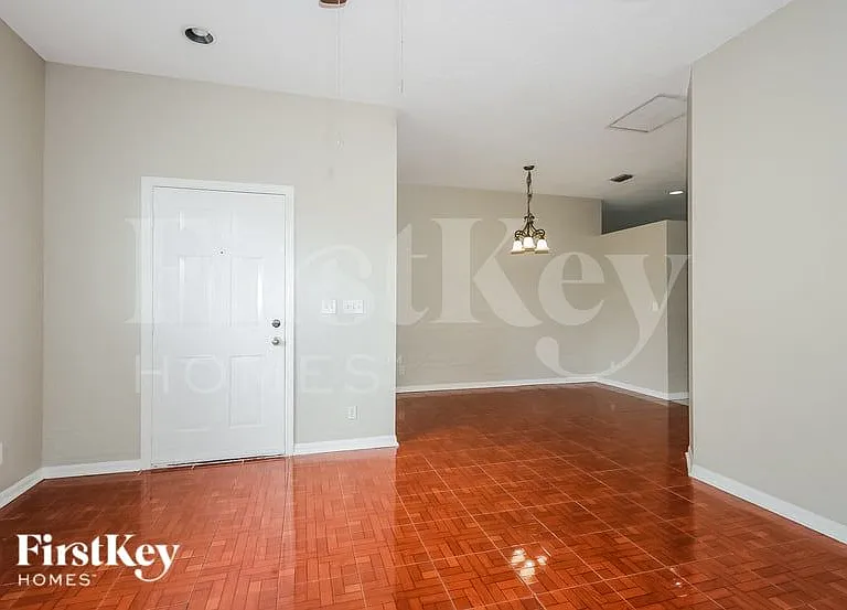 6329 Dimond St — Photo 4