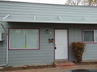 318 E 12th St APT 1, Medford, OR 97501