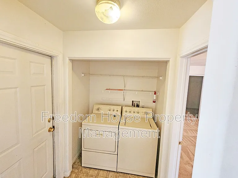 380 Round Up Ct — Photo 15