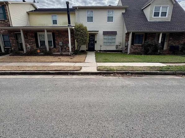 317 Chateau Dr SW, Huntsville, AL 35801