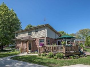 7416 W Warnimont Ave, Milwaukee, WI 53220