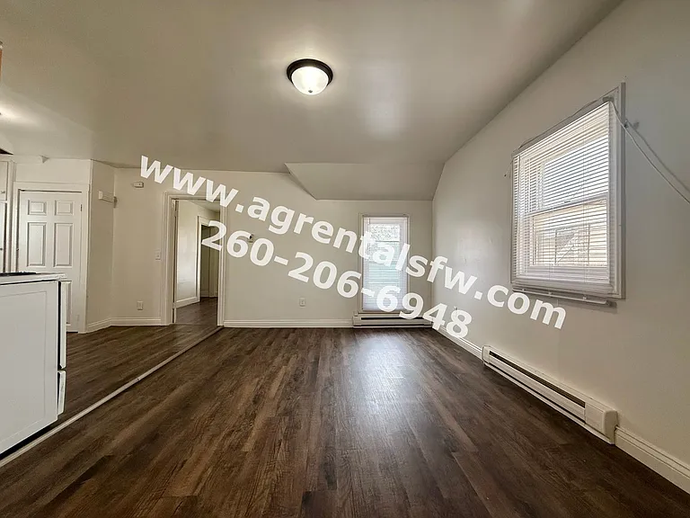 3113 S Harrison St — Photo 8