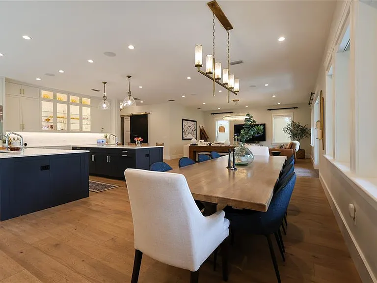 2402 W Parkland Blvd — Photo 14