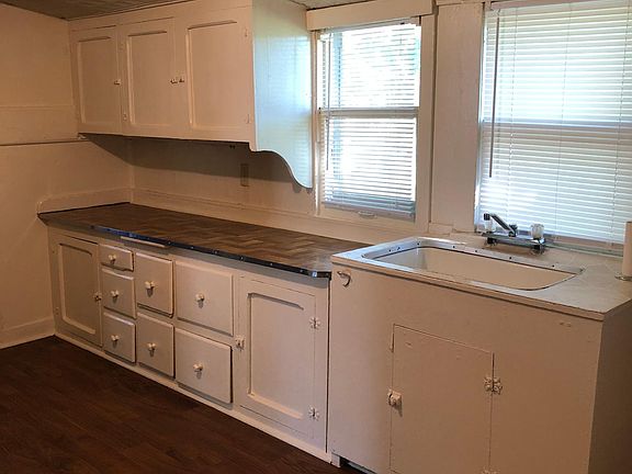 5th image of 1020 Greenwood Ave