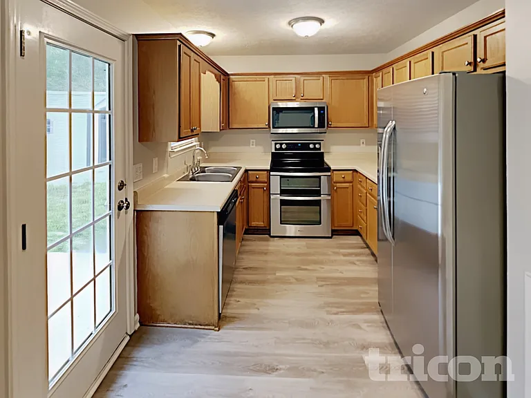 141 Sara Cir — Photo 4