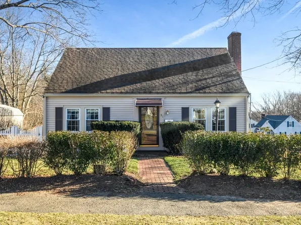 31 Sunset Dr, Beverly, MA 01915