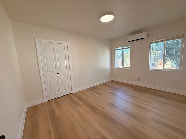 4078 Douglass Ave — Photo 13