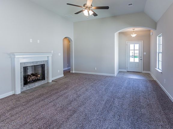 5th image of 1553 Cambria Dr