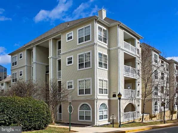 4551 Strutfield La, Alexandria, VA 22311