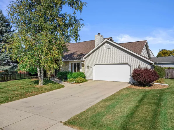 643 Eddington Dr, Sun Prairie, WI 53590