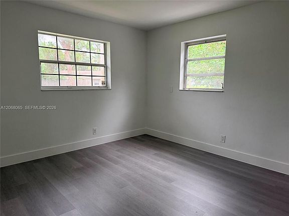 5th image of 650 SW 55th Ave #0