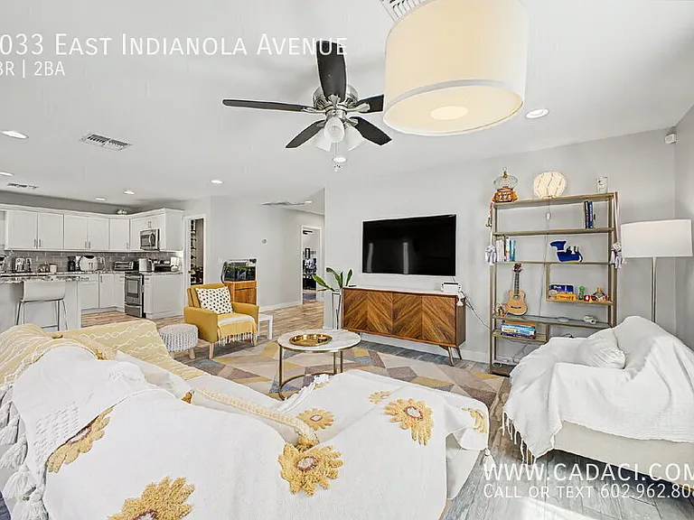 1033 E Indianola Ave — Photo 8