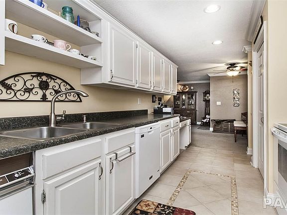 4th image of 2605 W Willowlake Dr APT 23