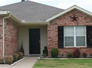 720 Rock Springs Dr, Burleson, TX 76028