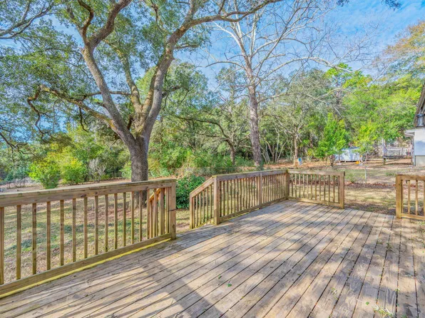 431 Andrew Dr, Valparaiso, FL 32580