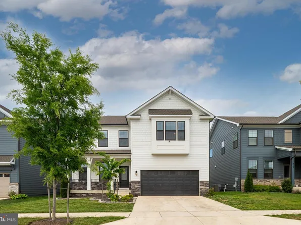 831 Foundry St, Frederick, MD 21701