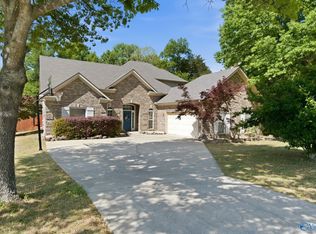 7104 Tull Water Dr SE, Owens Cross Roads, AL 35763
