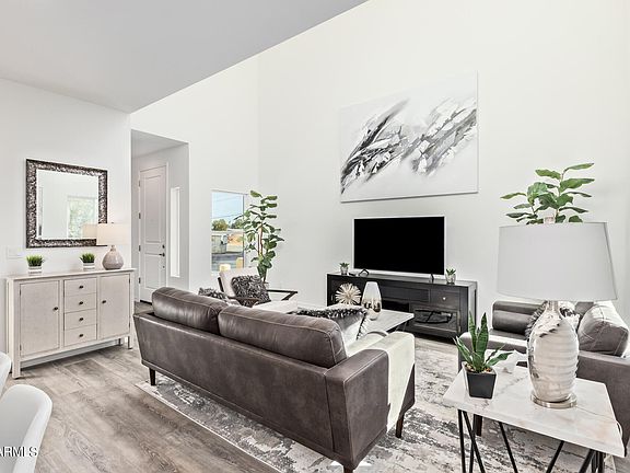 4th image of 2030 E MICHIGAN Avenue #7