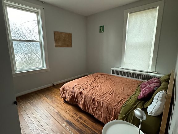4th image of 3627 Hillside Ave #1