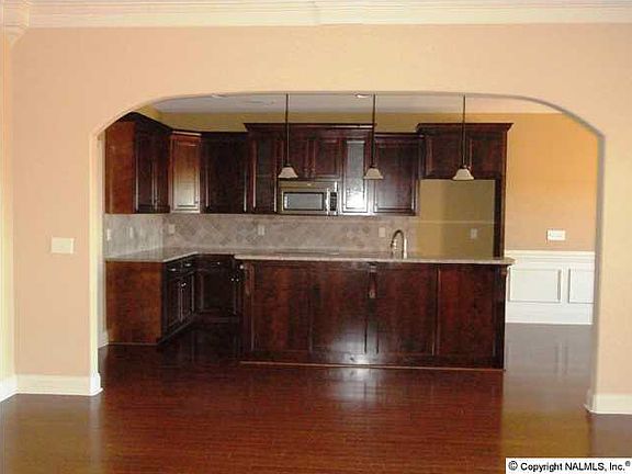 4th image of 21 Nandina Ln