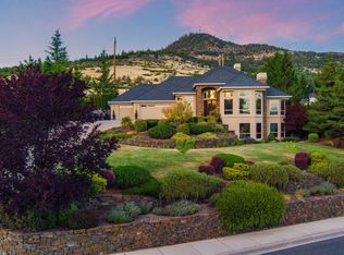 1538 Devonshire Pl, Medford, OR