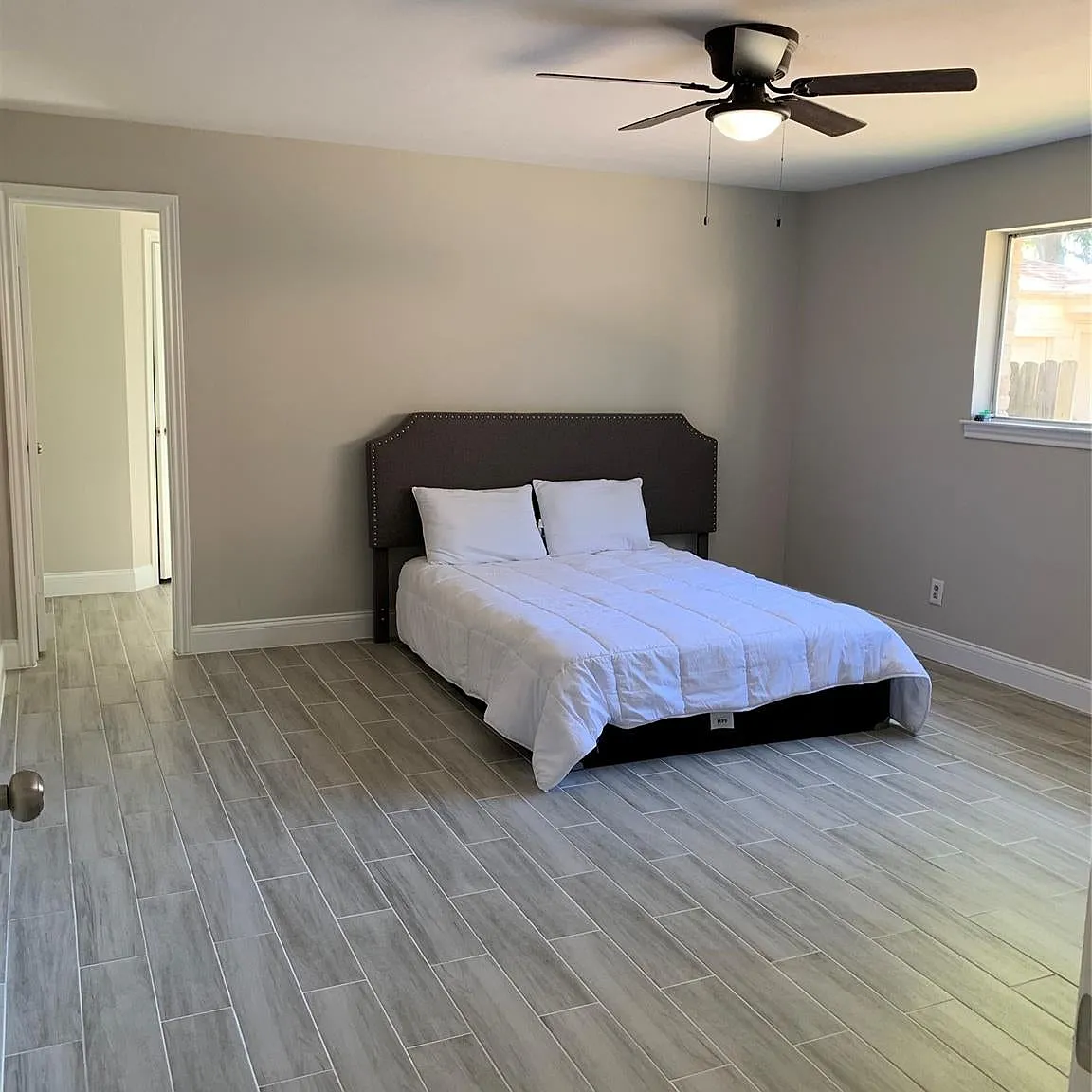 3 bed, 1881 sqft, $2,100 — Photo 3