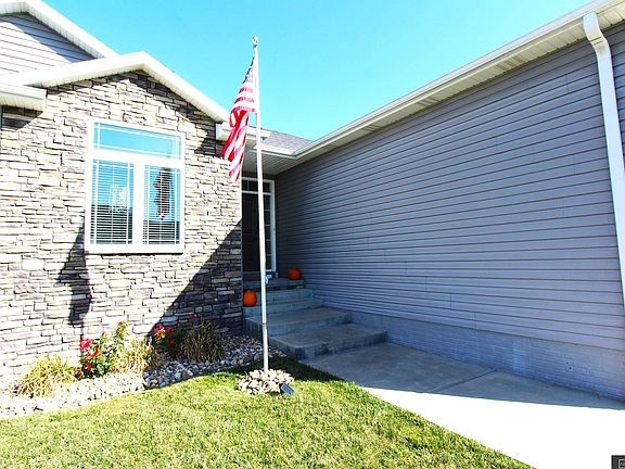 3rd image of 9442 Southern Sky Cir