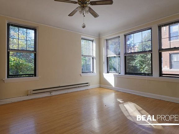3rd image of 4407 N Wolcott Ave #A1