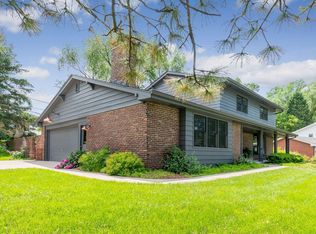 1800 80th St, Windsor Heights, IA 50324