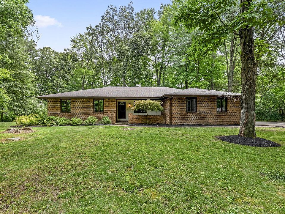 1st image of 2660 Tally Ho Dr