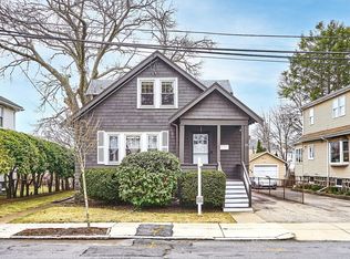 16 Wycliff Ave, West Roxbury, MA 02132