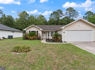 314 Lake Forest Dr, Kingsland, GA 31548