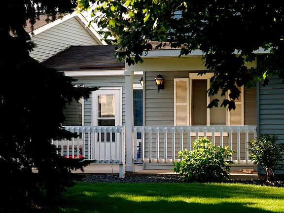 2nd image of 2529 Wimbledon Pl