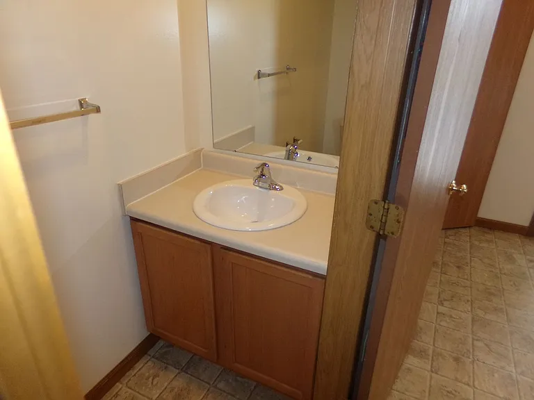 1001-1003 Jill Ct #1005 — Photo 8