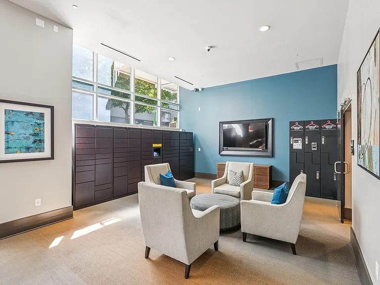 SkyHouse Buckhead — Photo 30