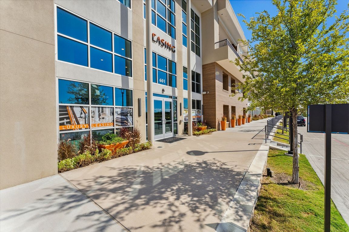Take a stroll around Latitude Apartments