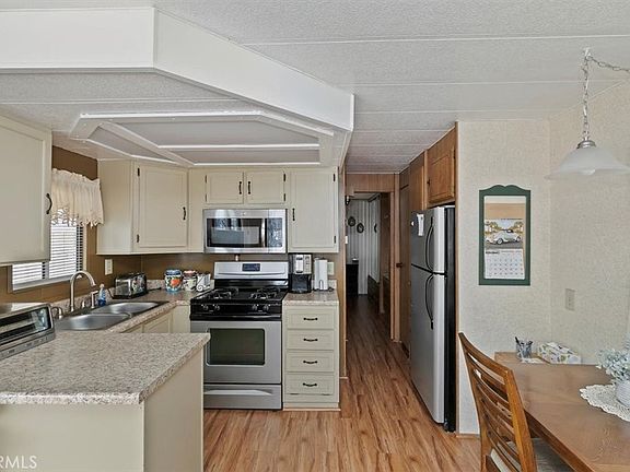 2nd image of 70201 Aurora Rd #225