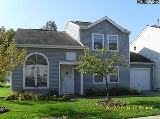 7194 Lexington Ct, Northfield, OH