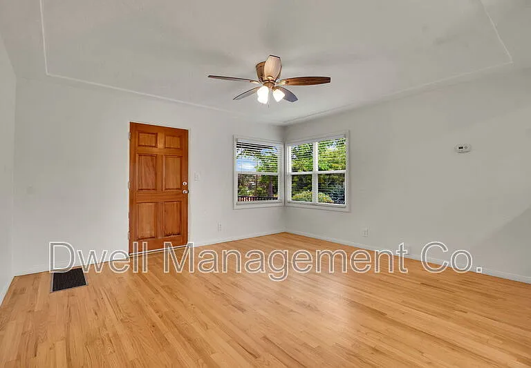 8841 Almond Rd — Photo 6
