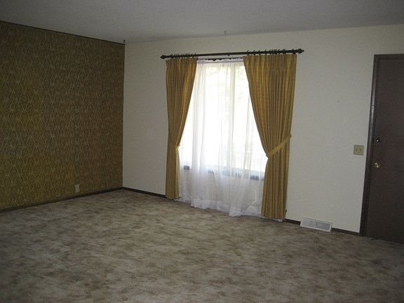 5th image of 15142 Apple Blossom Ln