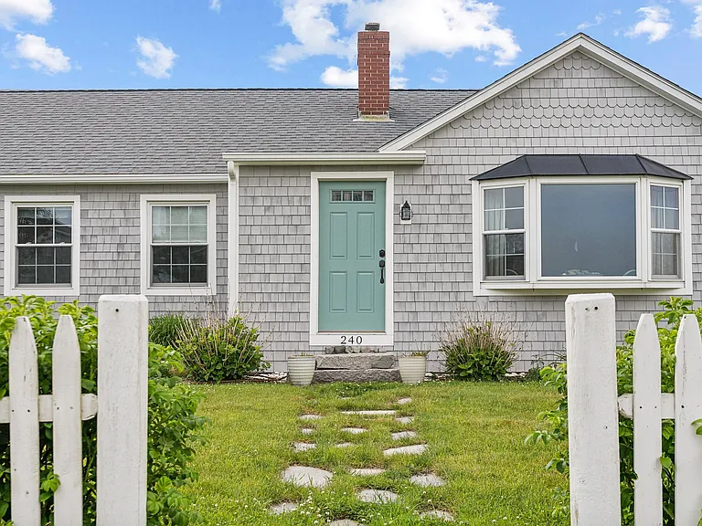 240 Island Beach Rd — Photo 4