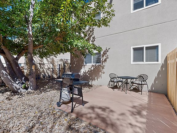 5th image of 12204 Candelaria Rd NE APT B